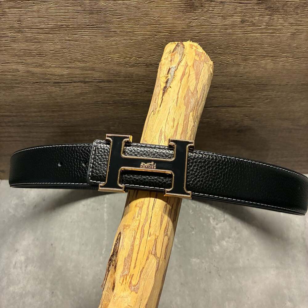 Vintage Style Black Leather Men’s Belt with Gold Buckle - Picture 8 of 10